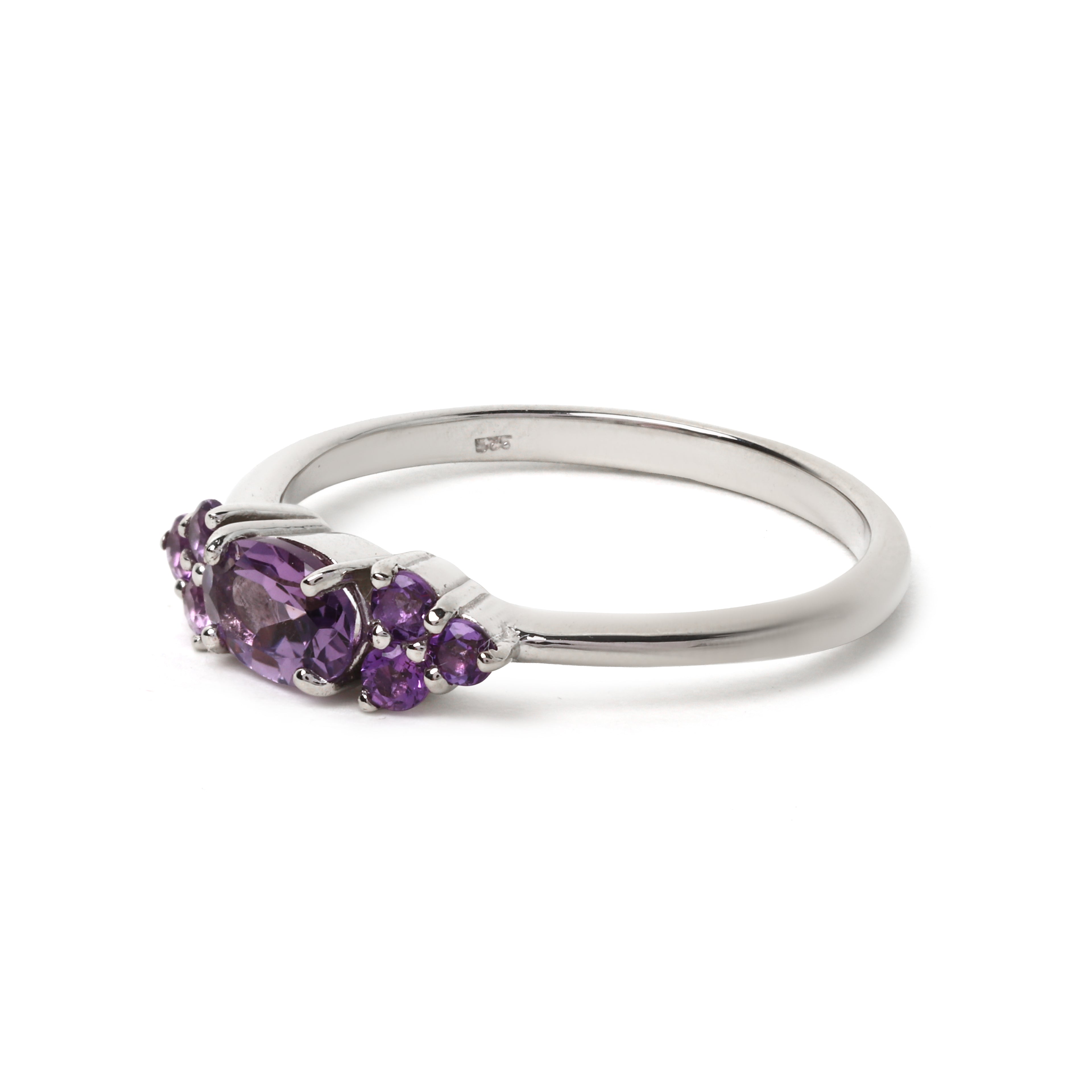 Elegant purple amethyst gemstone ring handcrafted in Thailand