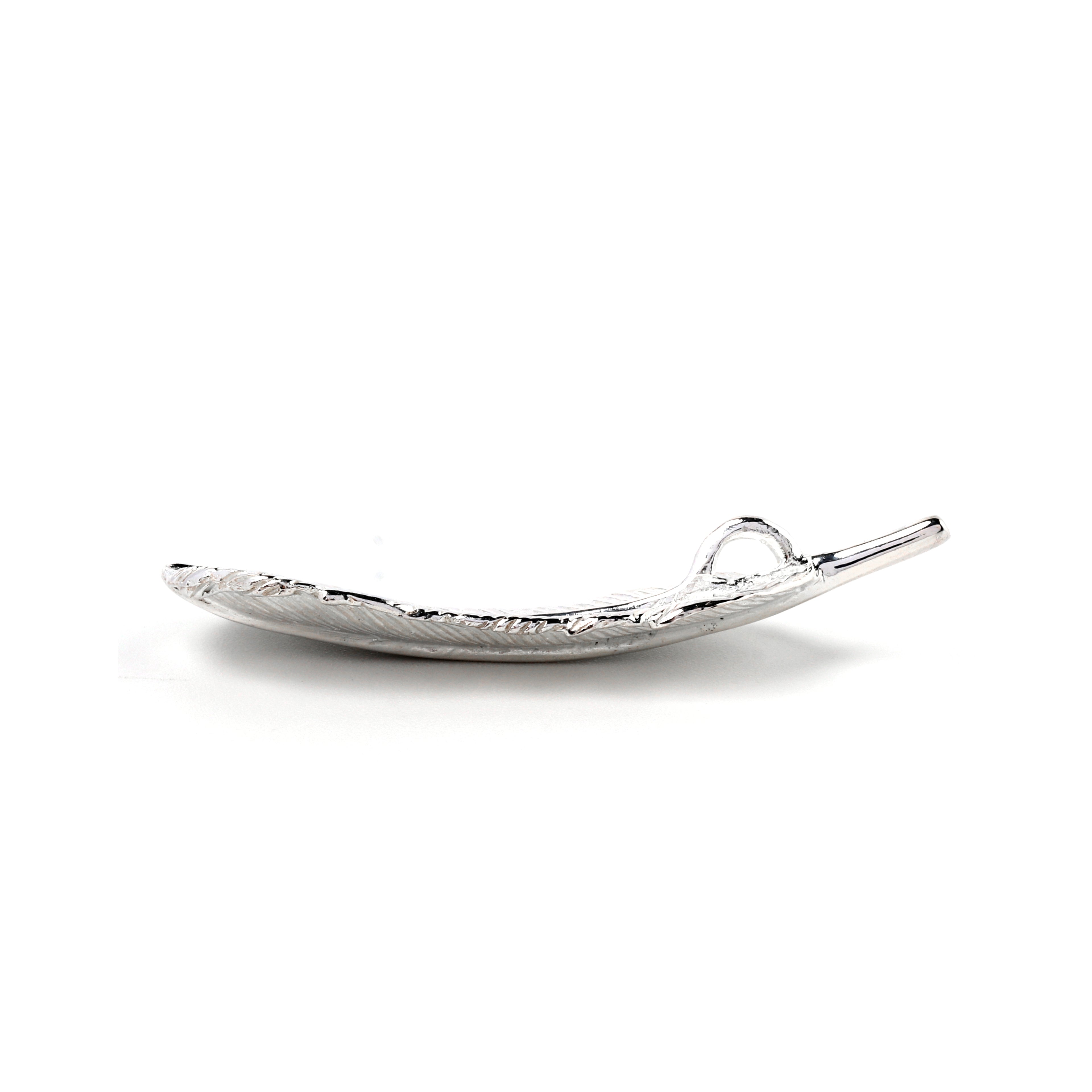 Women’s silver feather pendant handcrafted in Thailand