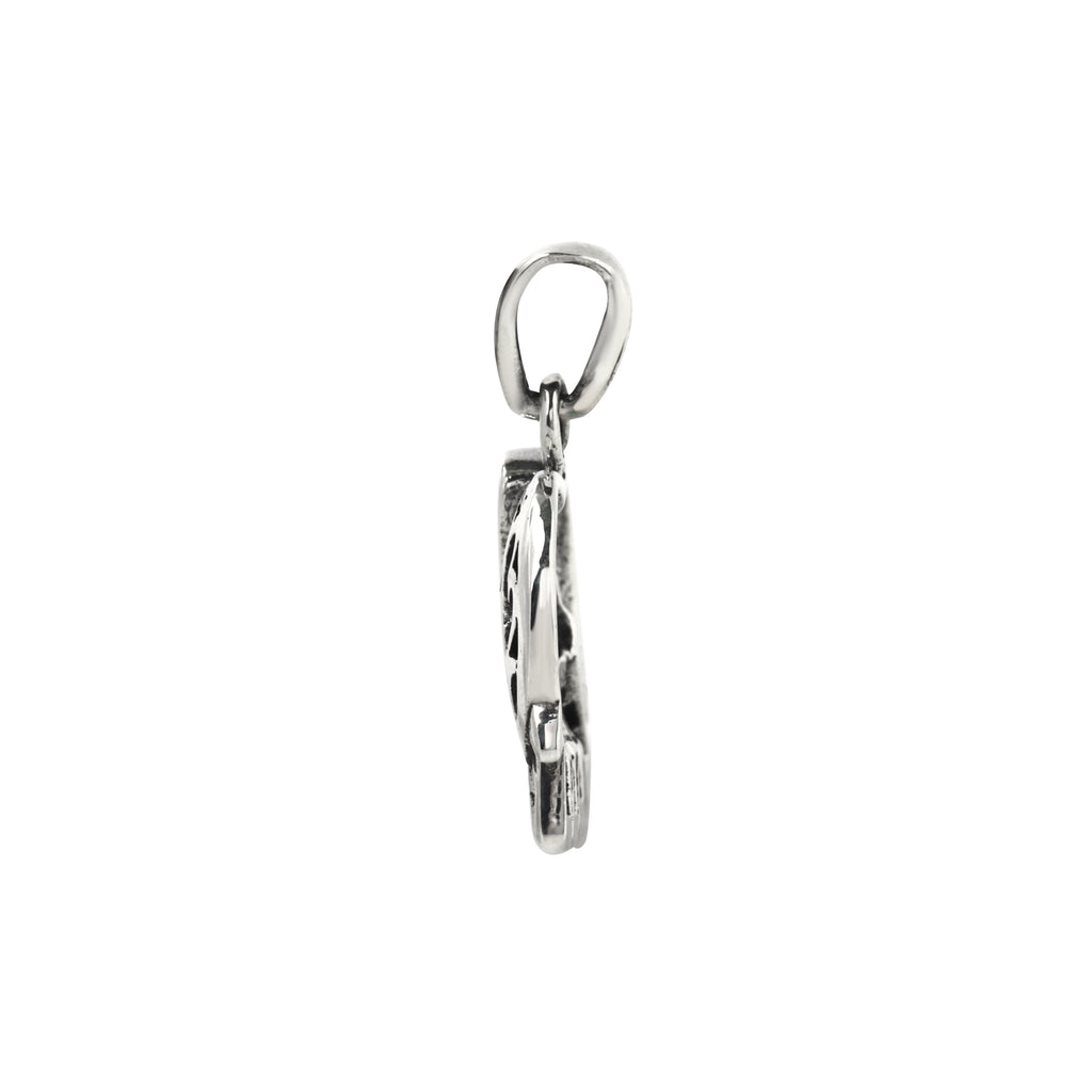 Women’s silver elephant pendant handcrafted in Thailand