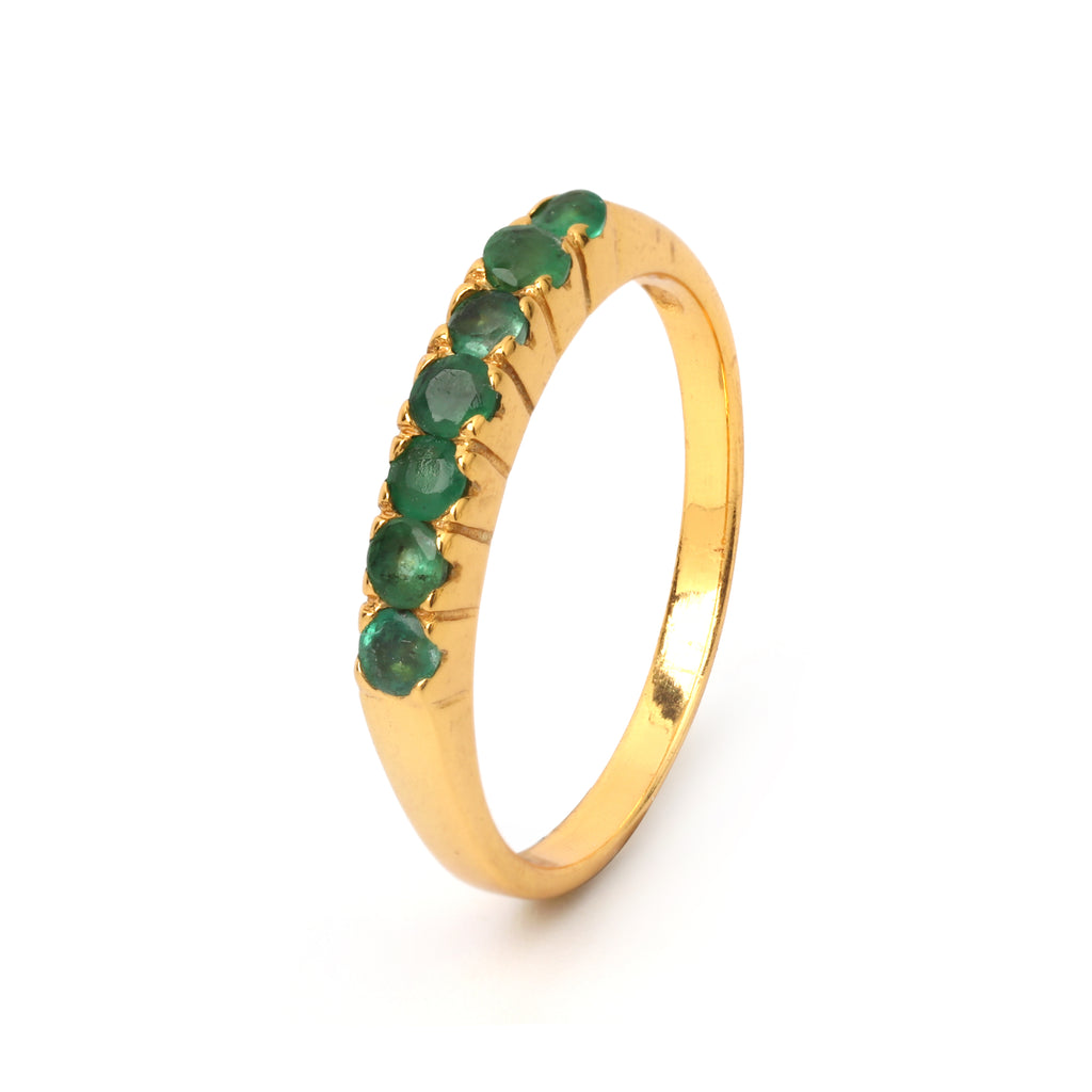Minimalist emerald gemstone ring handcrafted in Thailand