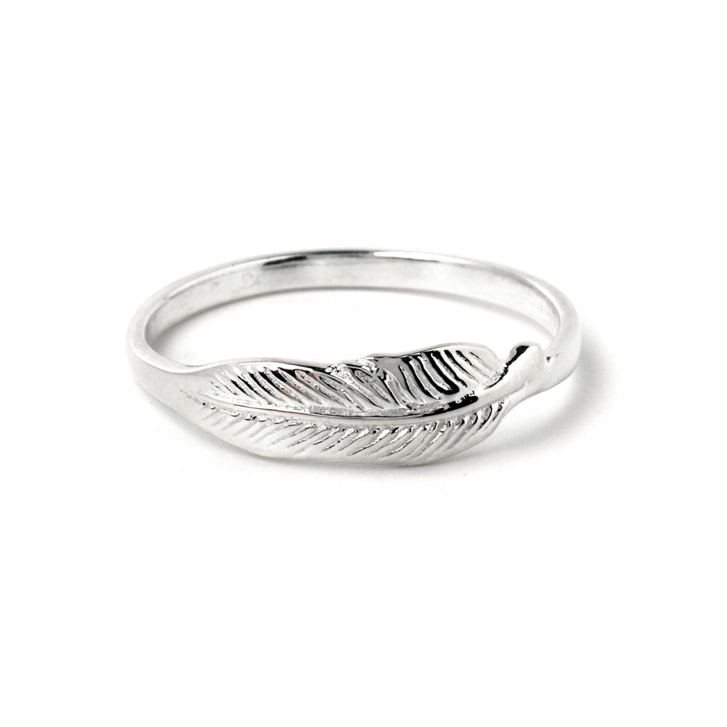 Minimalist feather ring in 925 sterling silver
