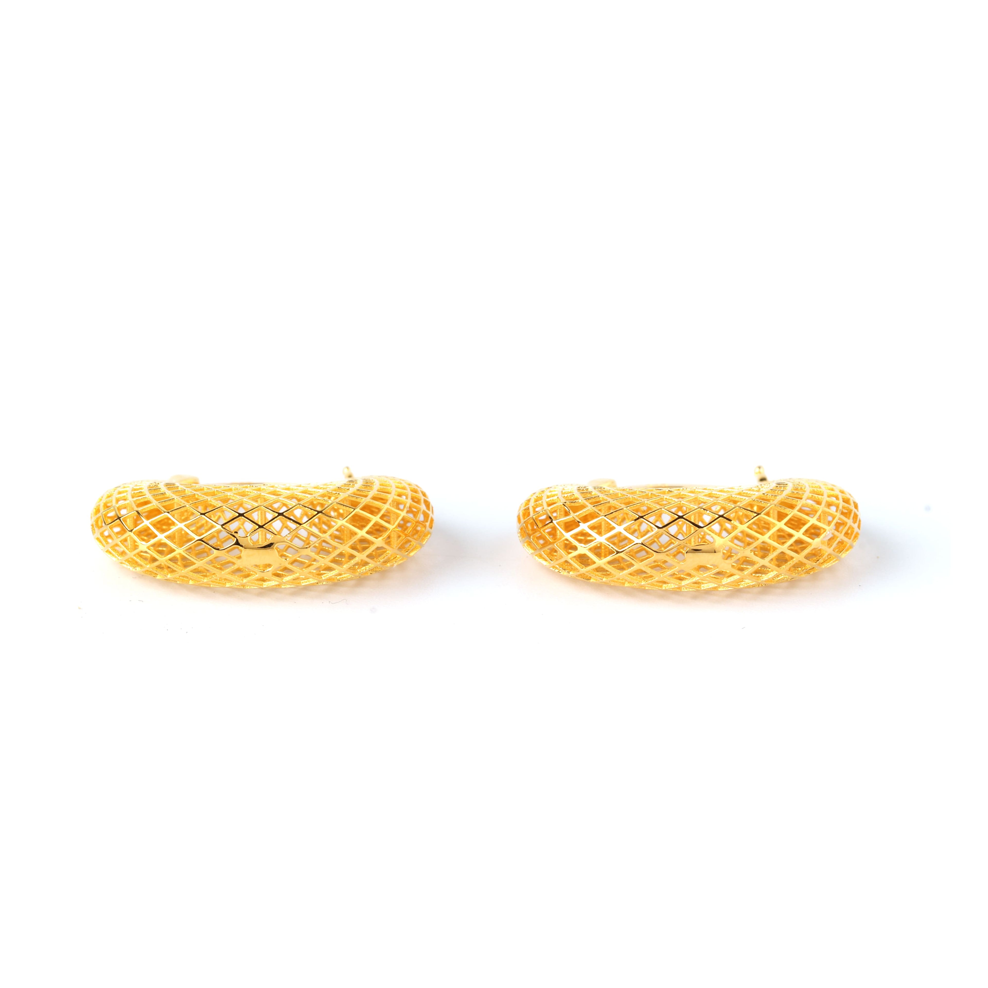 Detailed honeycomb mesh texture on 925 sterling silver hoop earrings