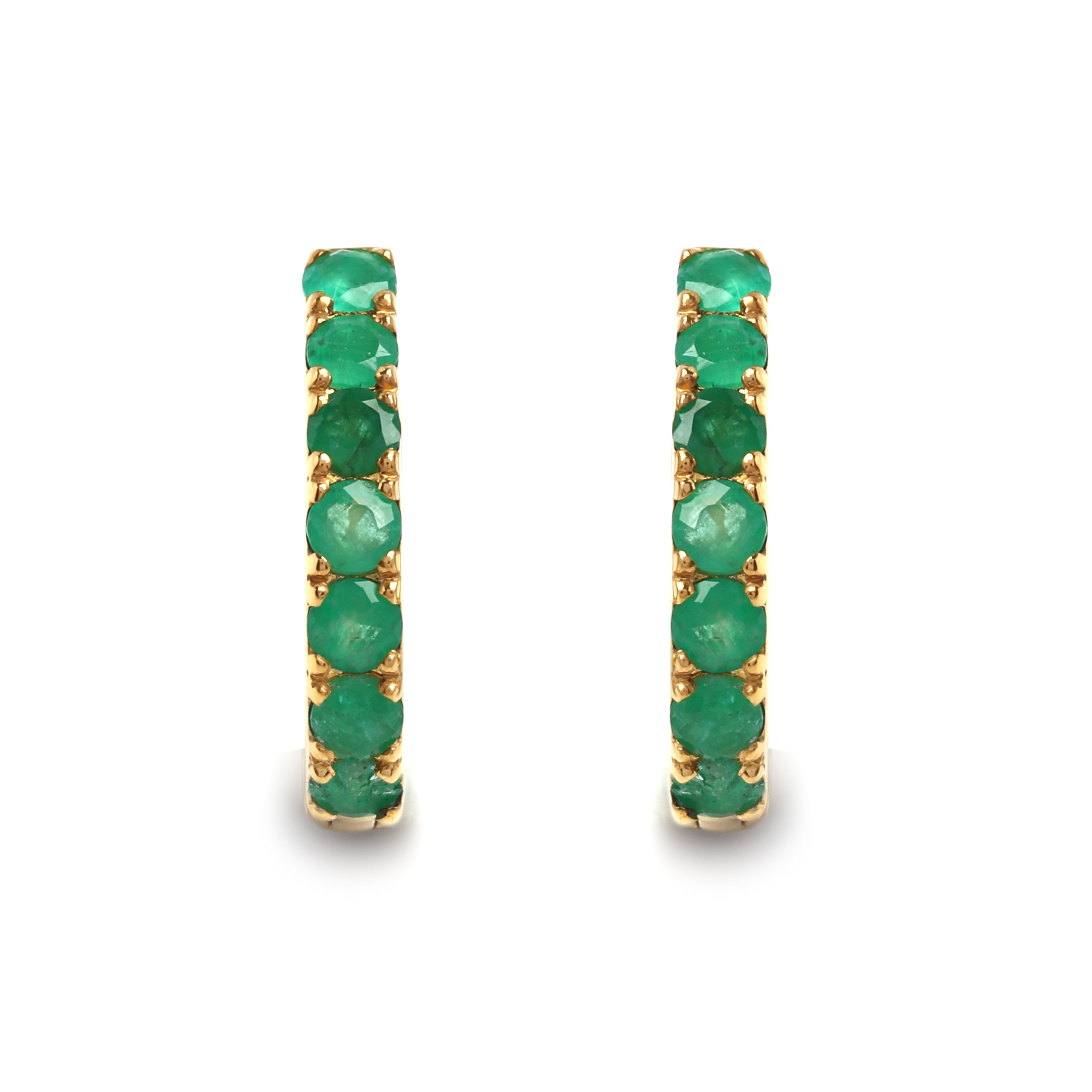Prong-set emerald gemstones on gold-finished 925 sterling silver hoop earrings