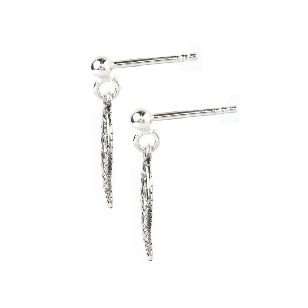Minimal leaf dangle earrings in hypoallergenic 925 sterling silver for everyday wear