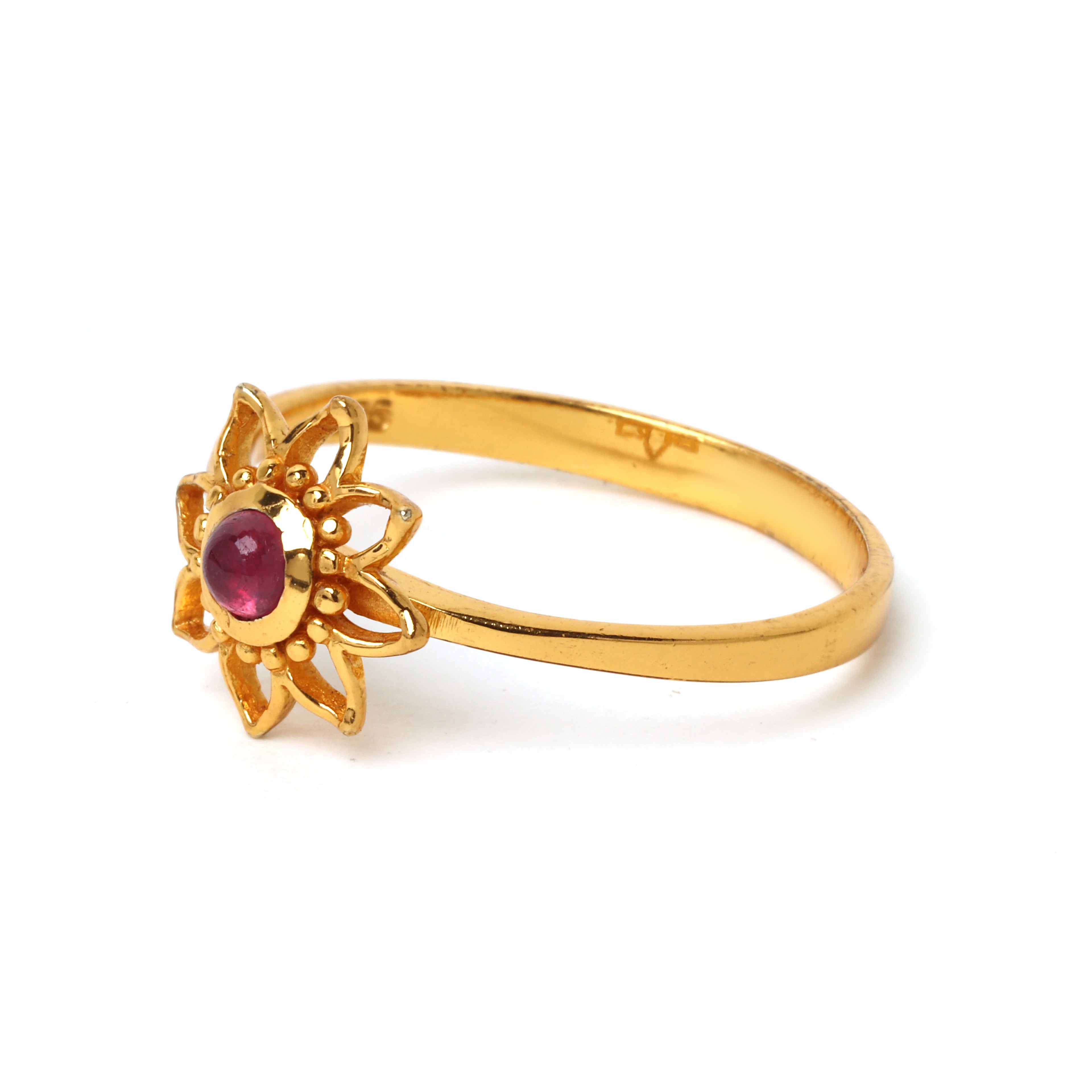 Handcrafted ruby gemstone ring made in Thailand