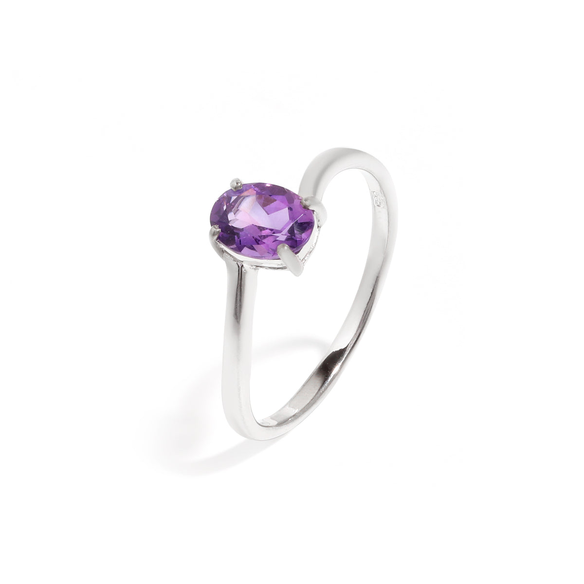 Natural Amethyst Oval Solitaire Ring in 925 Sterling Silver