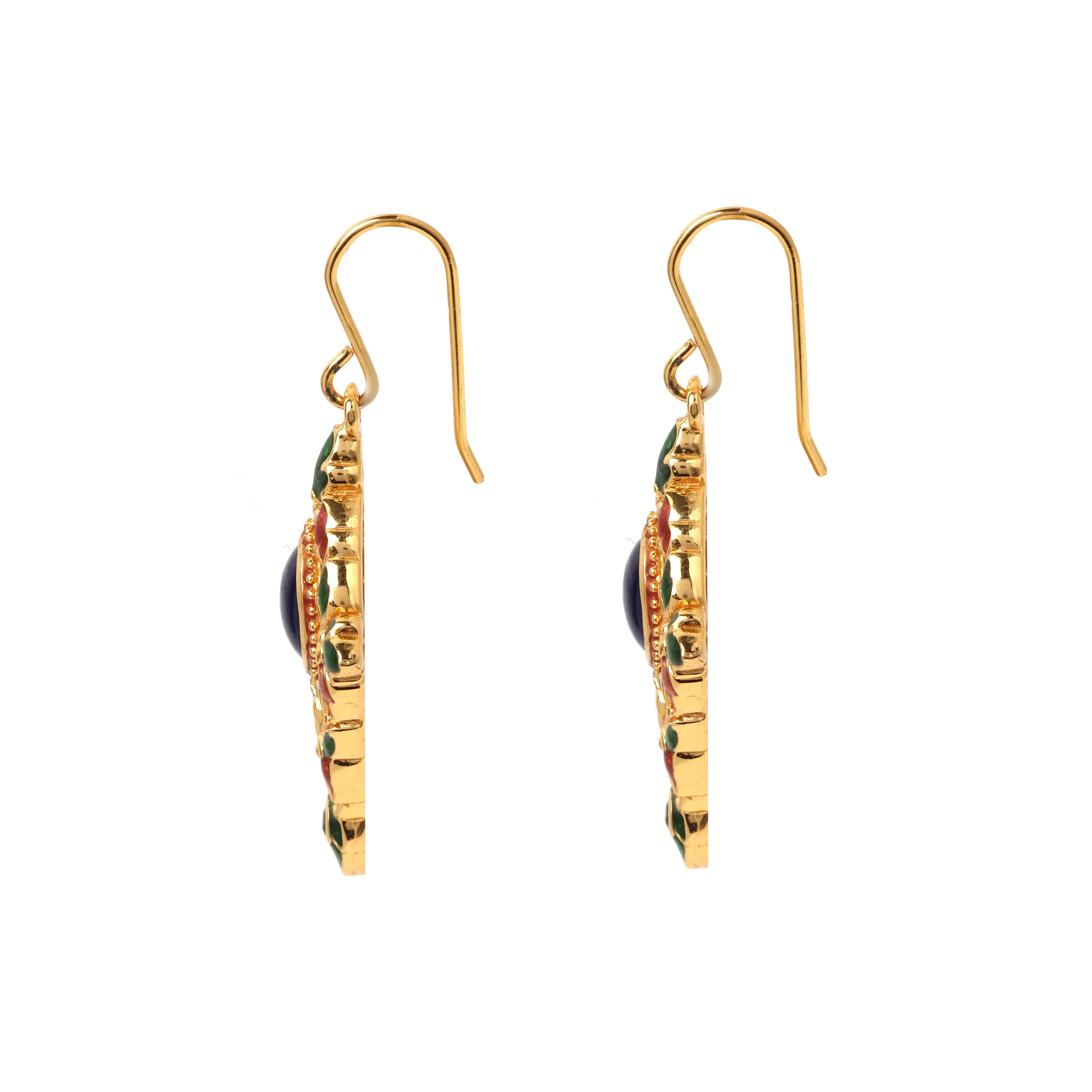 Handcrafted blue sapphire earrings made in Thailand
