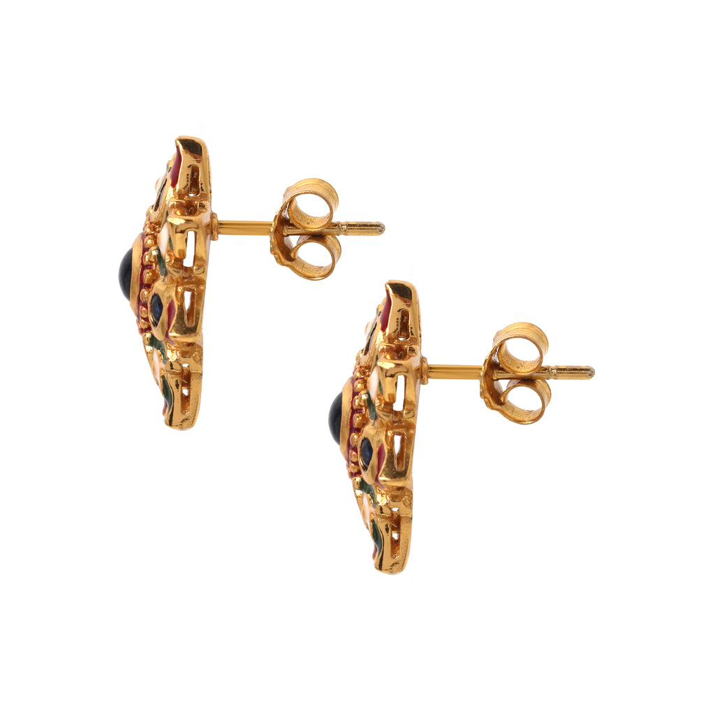 Handcrafted sapphire stud earrings made in Thailand