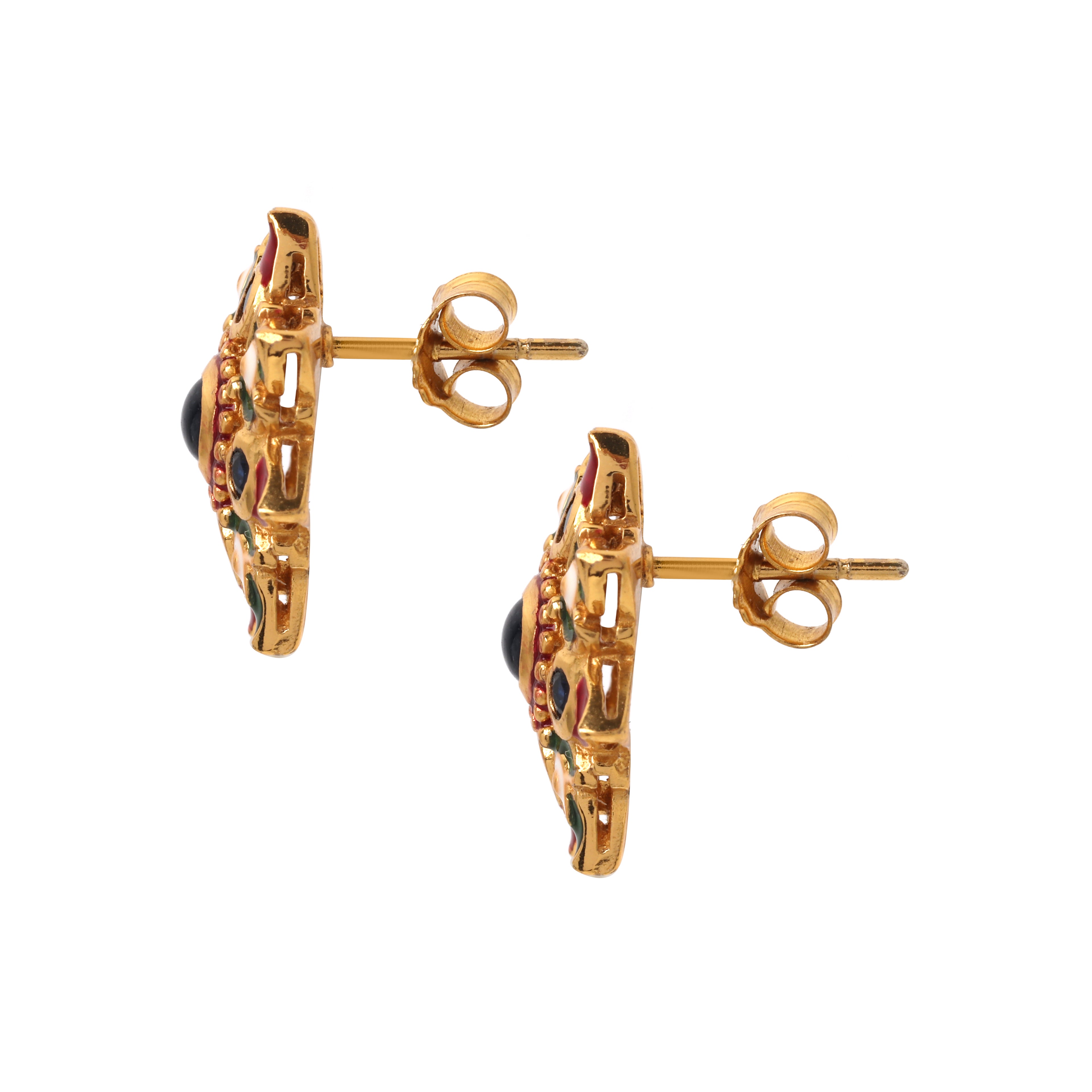 Handcrafted sapphire stud earrings made in Thailand