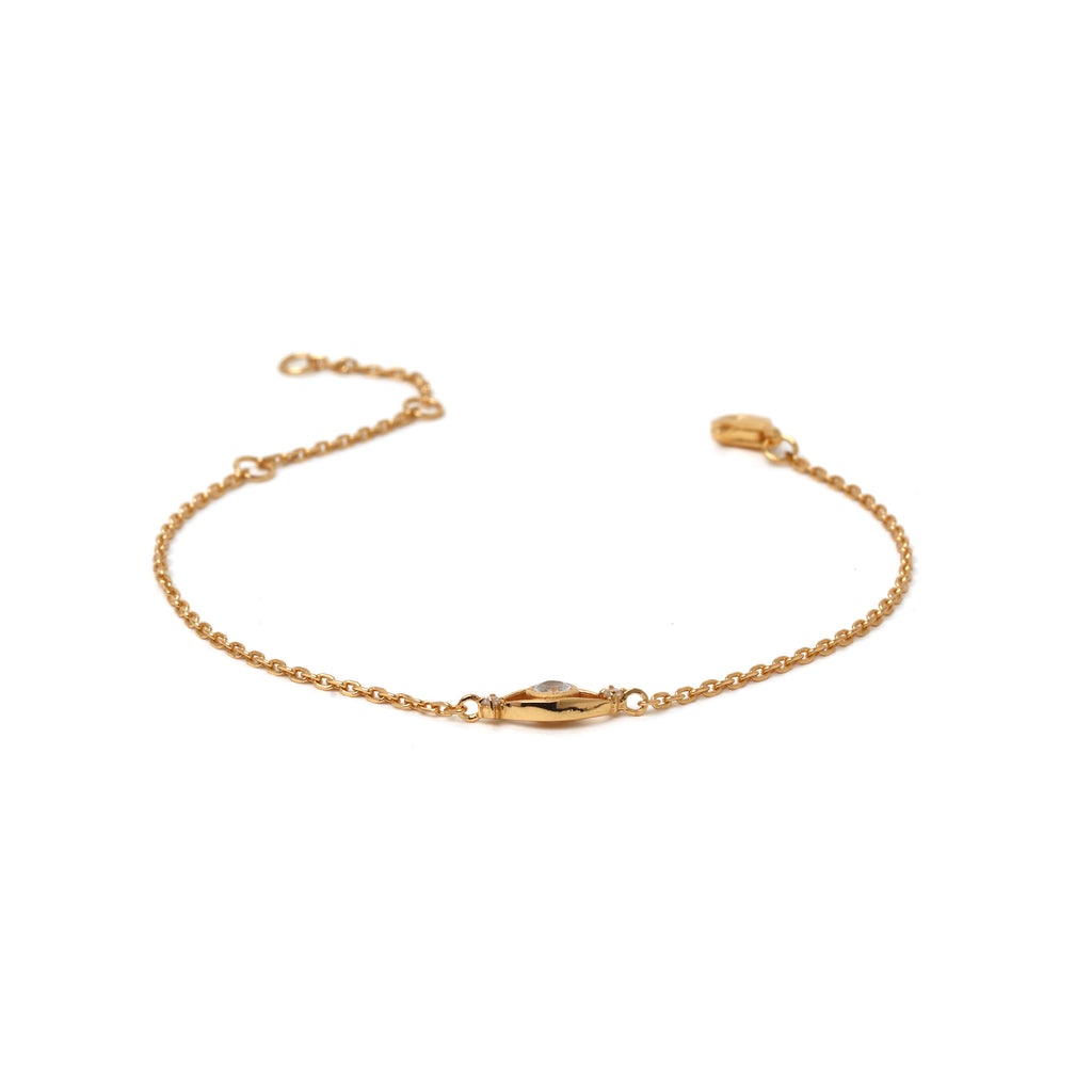 Elegant evil eye bracelet handcrafted in Thailand