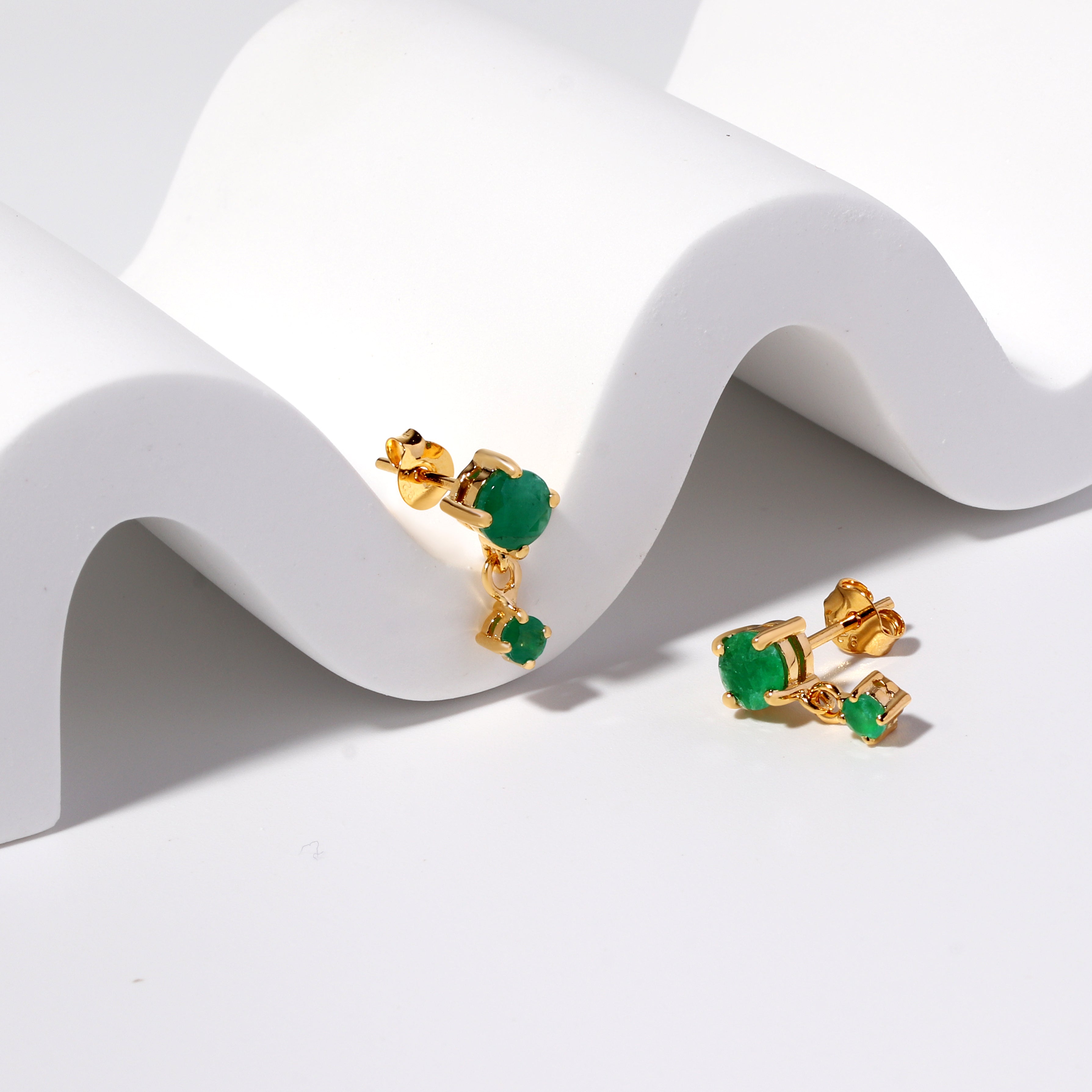 Natural Emerald Drop Earrings in 18K Gold