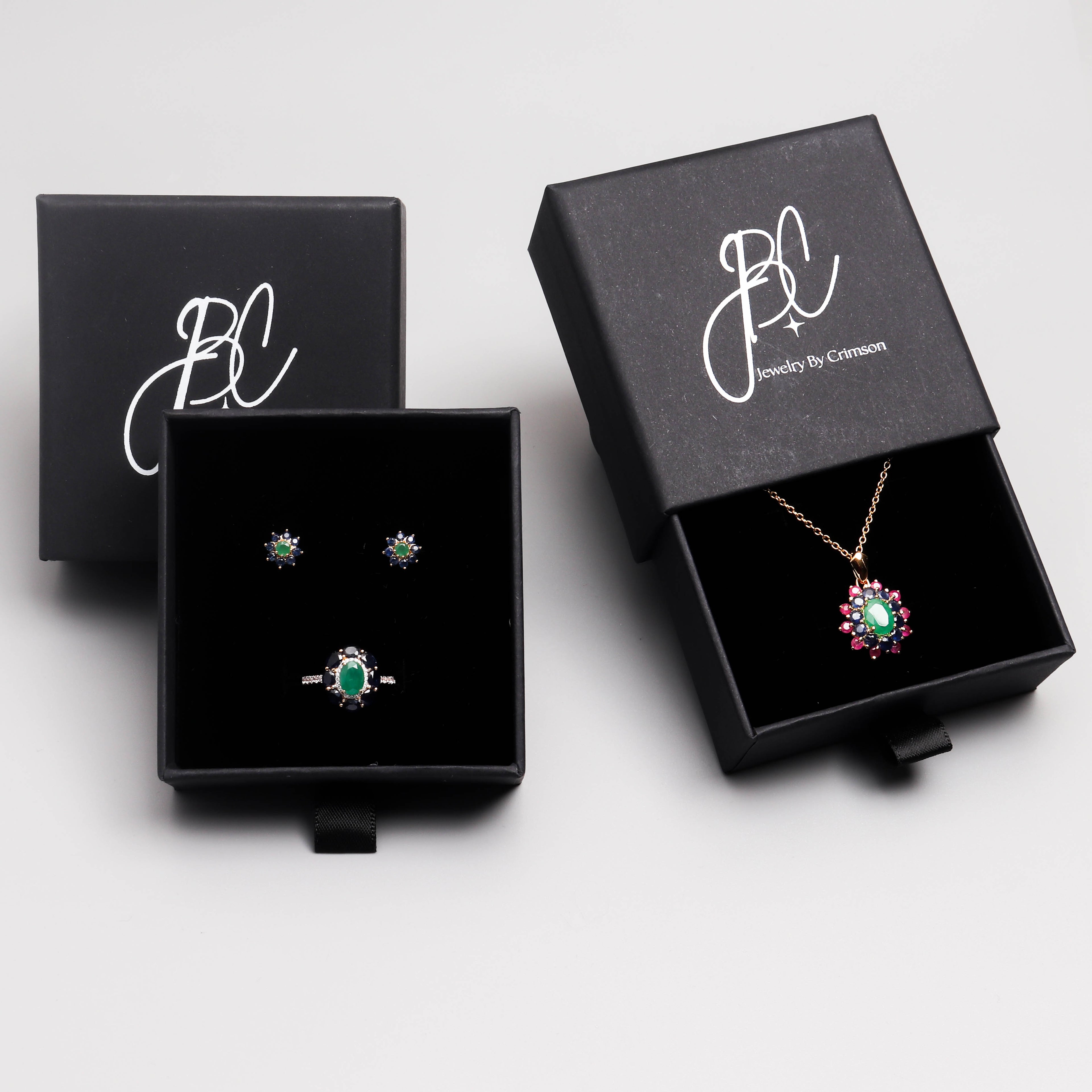 Pendientes de Botón de Flor con Esmeralda y Zafiro Azul en Oro 18K