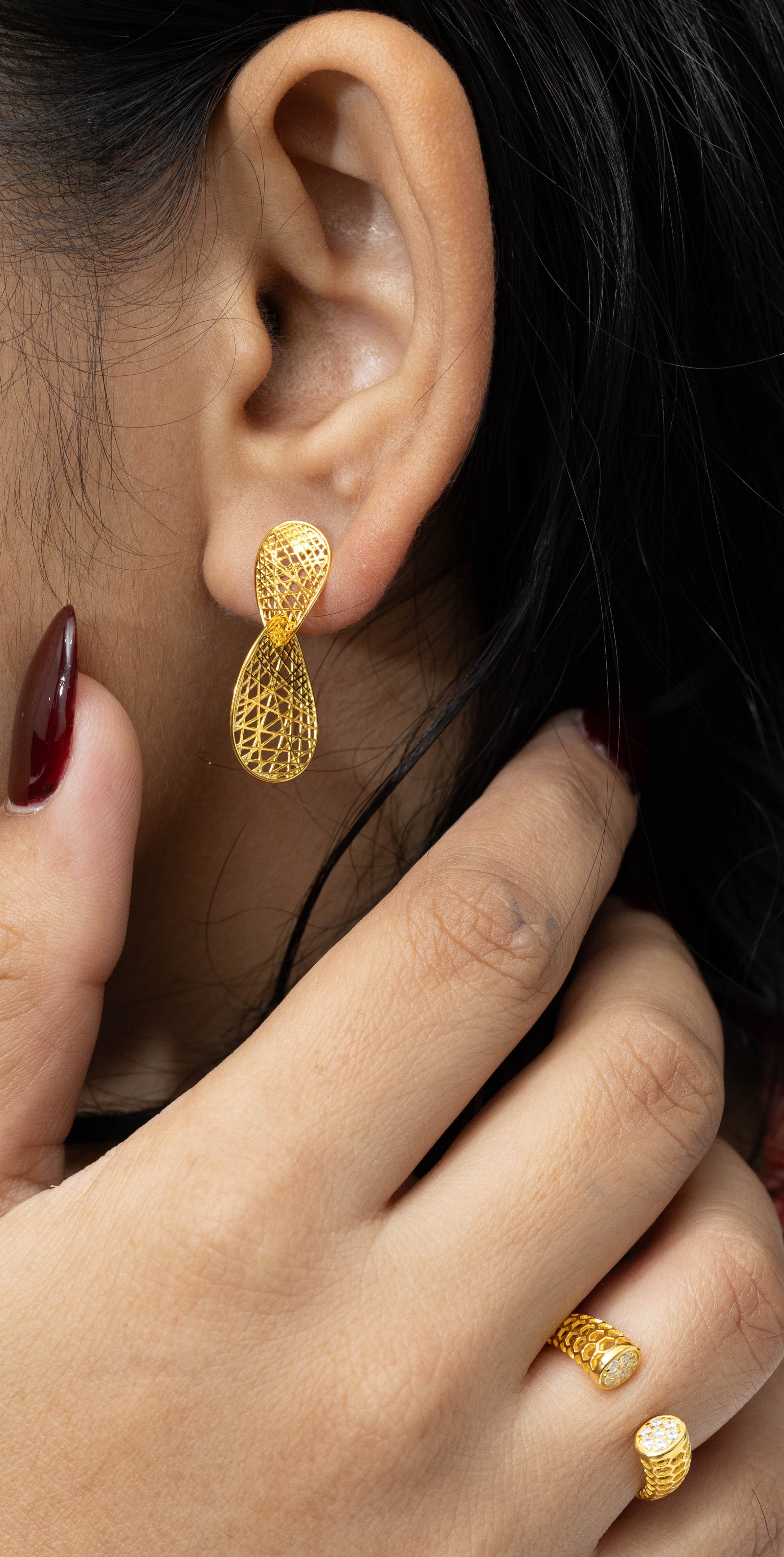 Gold cubic zircon open ring handcrafted in Thailand