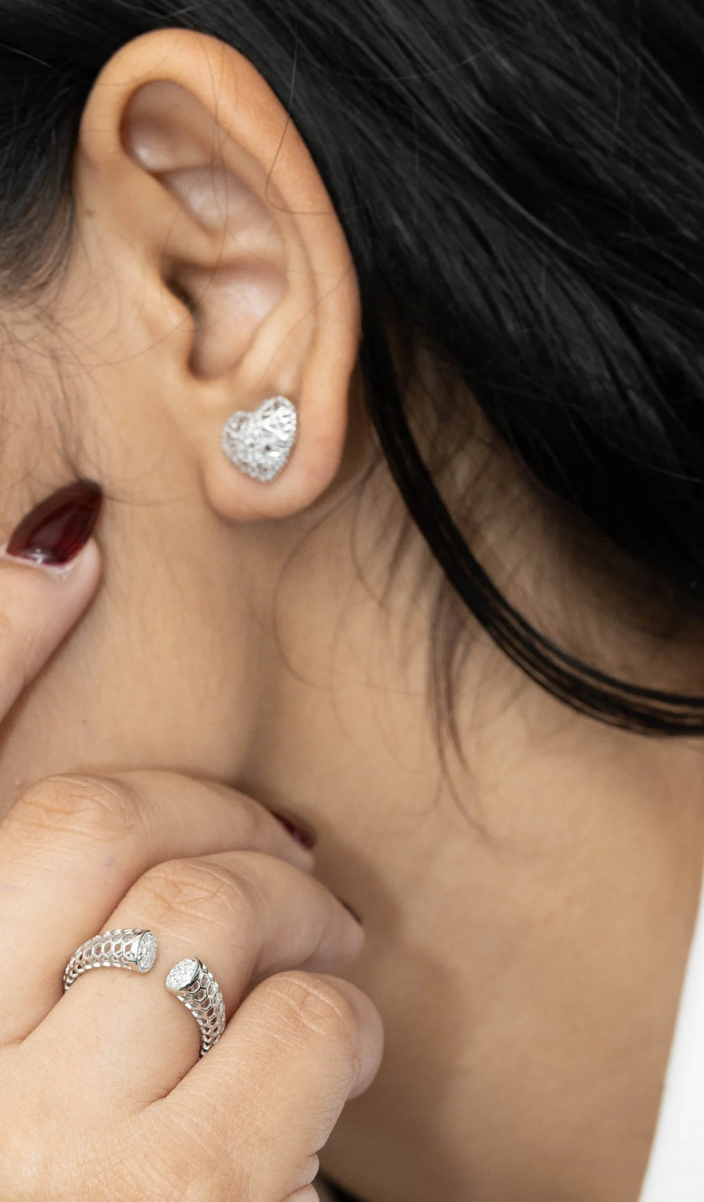 Minimalist cubic zircon open ring in 925 sterling silver