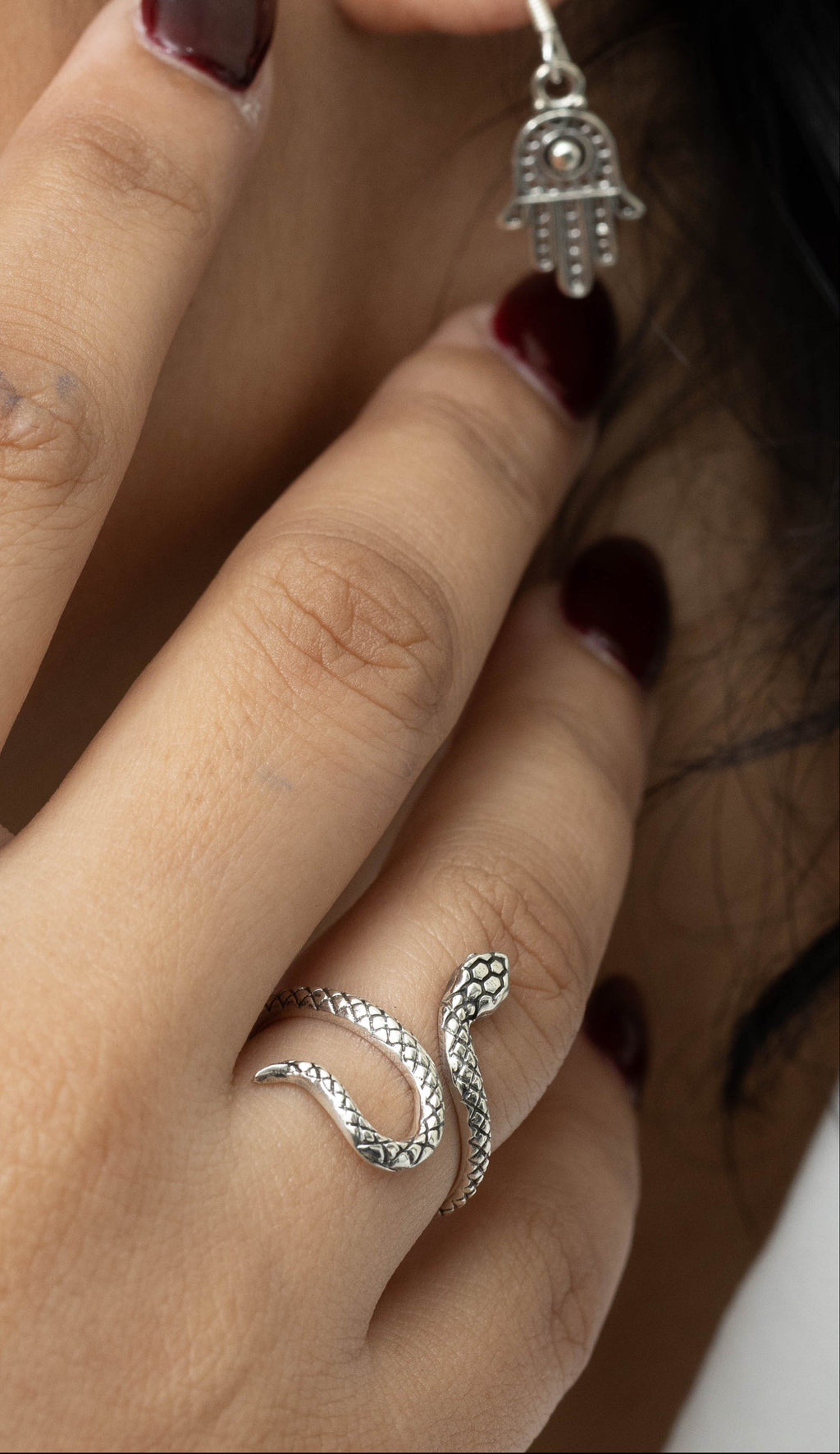 Minimalist serpent ring in 925 sterling silver