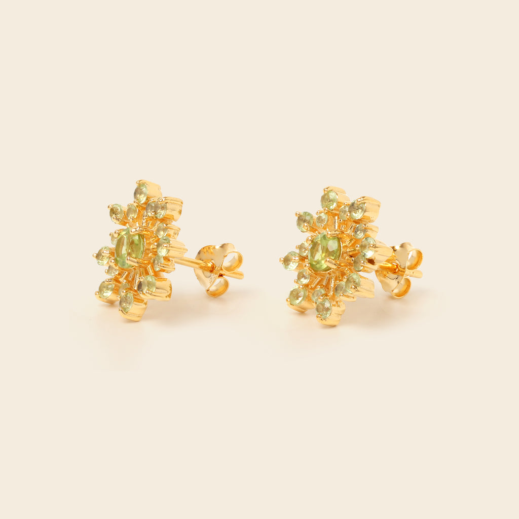 August birthstone peridot snowflake stud earrings