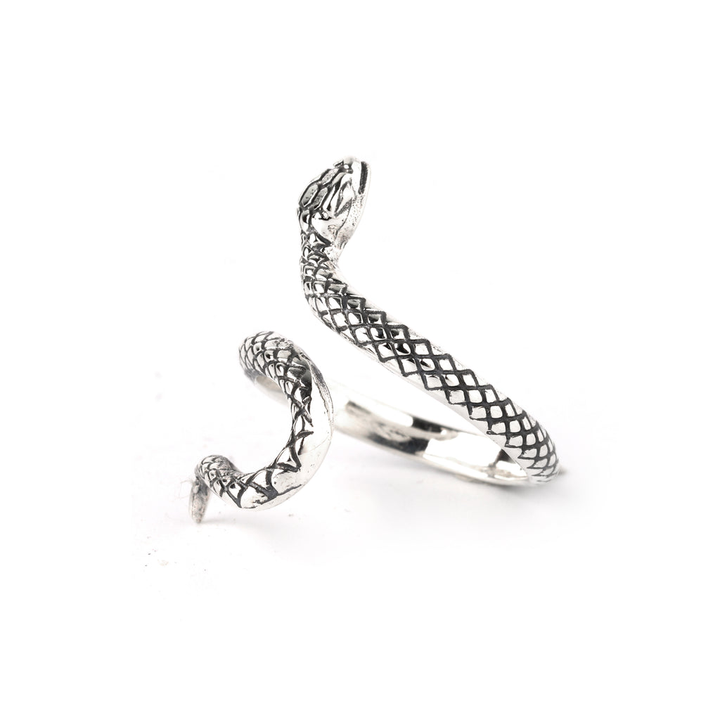Sterling silver coiled snake wrap ring in polished 925 silver – close-up detail