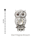 Sterling silver owl brooch with mother of pearl accent in polished 925 silver – close-up detail