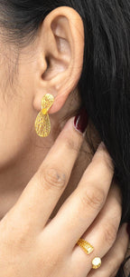 Gold Honeycomb Ring in 18K Gold-Plated Sterling Silver – Geometric Band