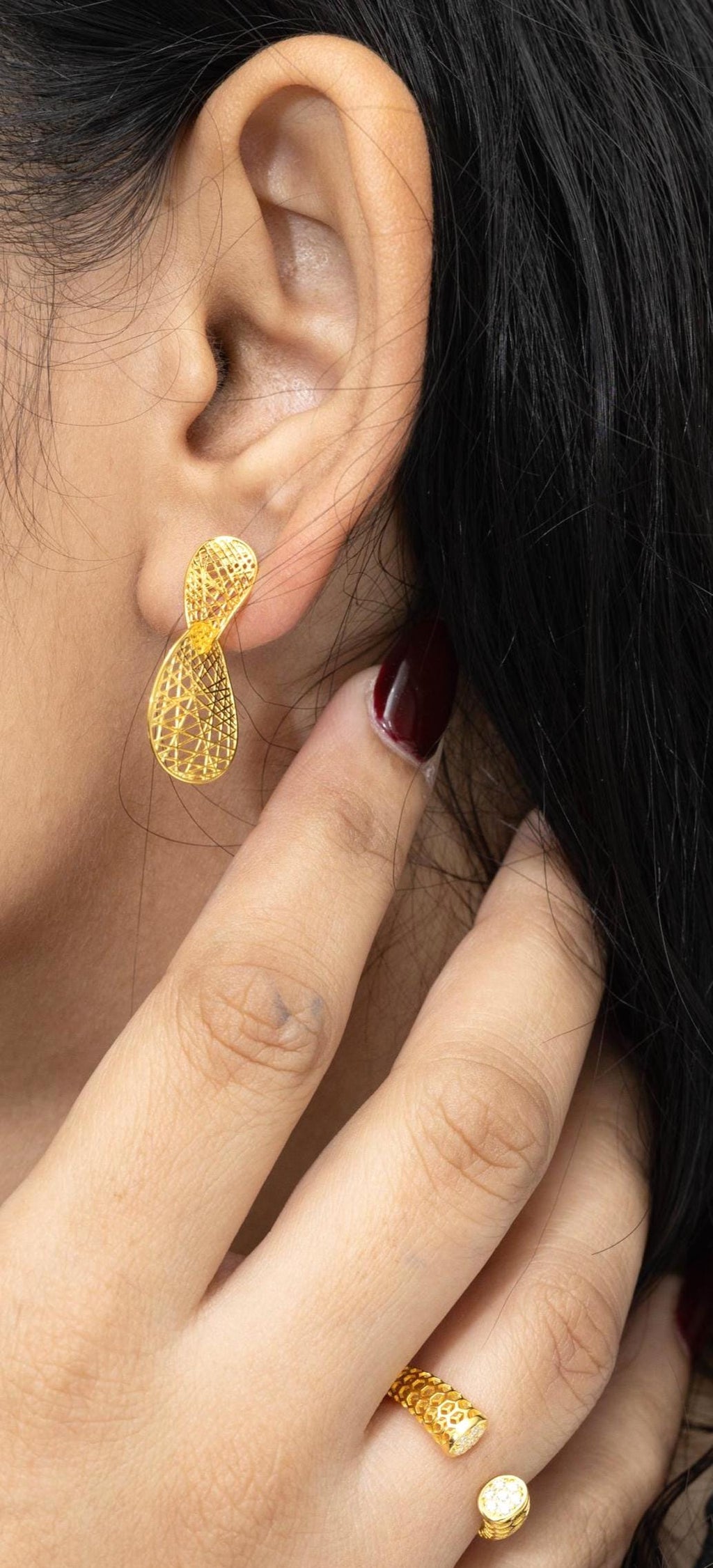 Gold Swirl Drop Earrings in 18K Gold-Plated Sterling Silver – Elegant Dangles
