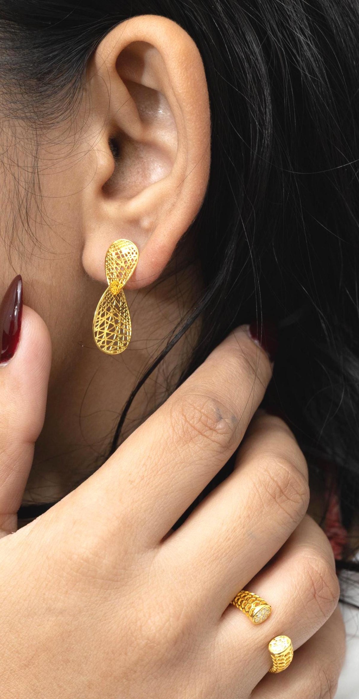 Gold Swirl Drop Earrings in 18K Gold-Plated Sterling Silver – Elegant Dangles