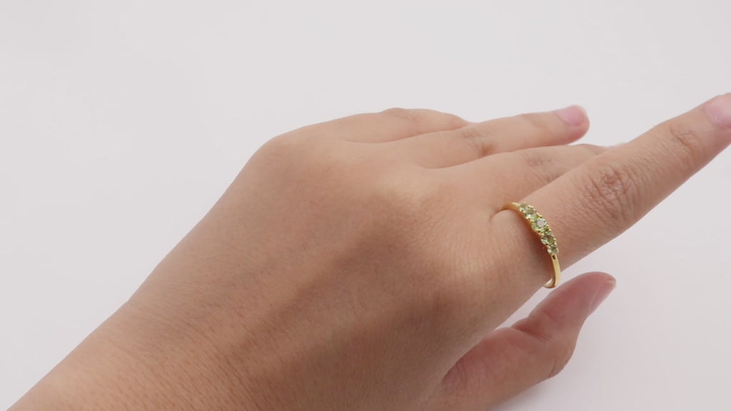 Peridot five stone ring in 18K gold — video view