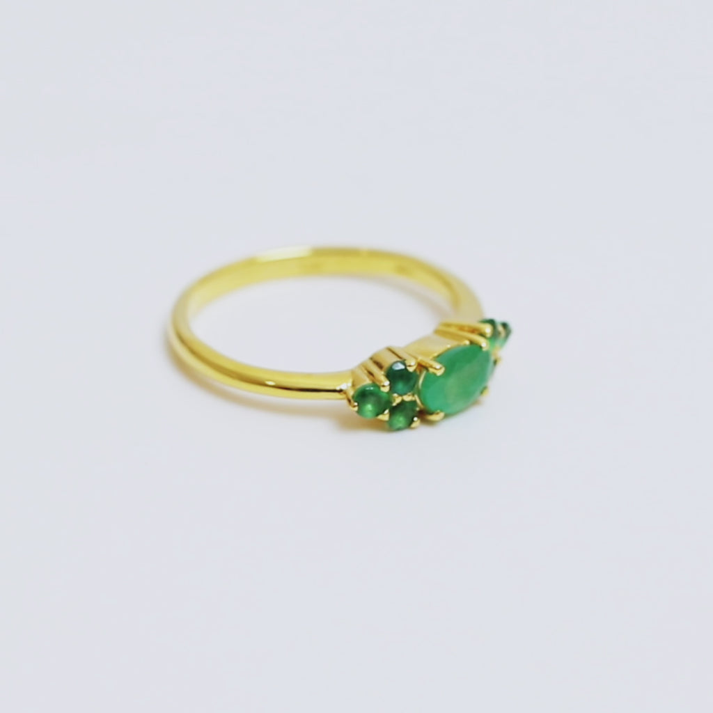 Anillo Racimo de Esmeralda Natural en Oro 18K