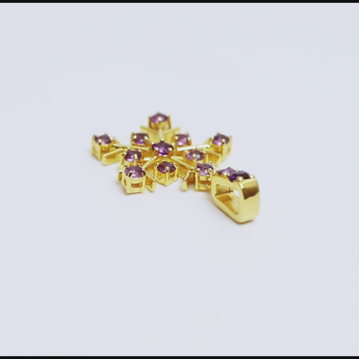 Amethyst Snowflake Pendant in 18K Gold