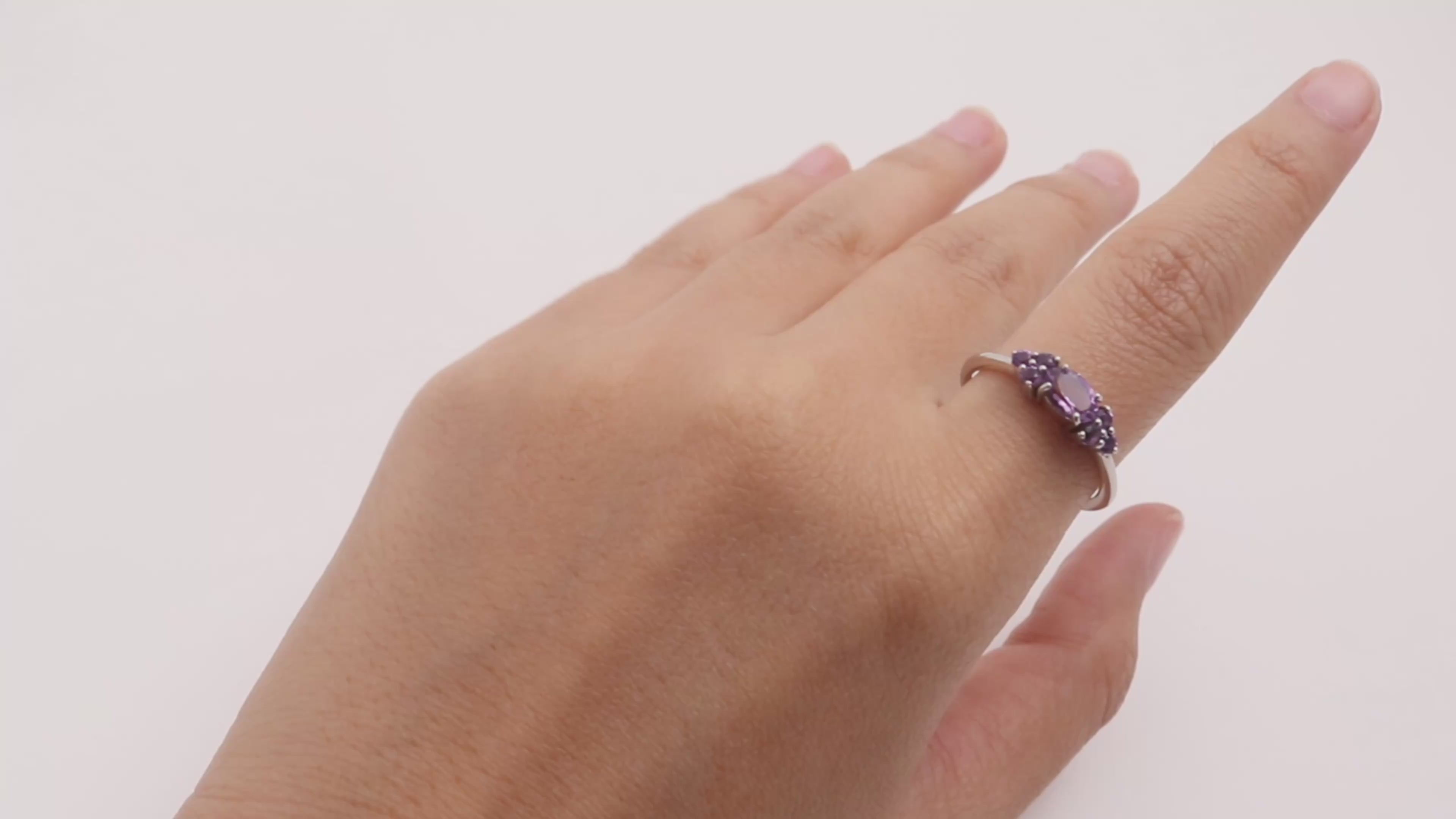 Amethyst-Ring mit sieben Steinen aus 925er Sterlingsilber