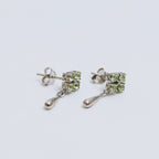 Orecchini Pendenti Minimalisti con Peridoto in Argento Sterling 925