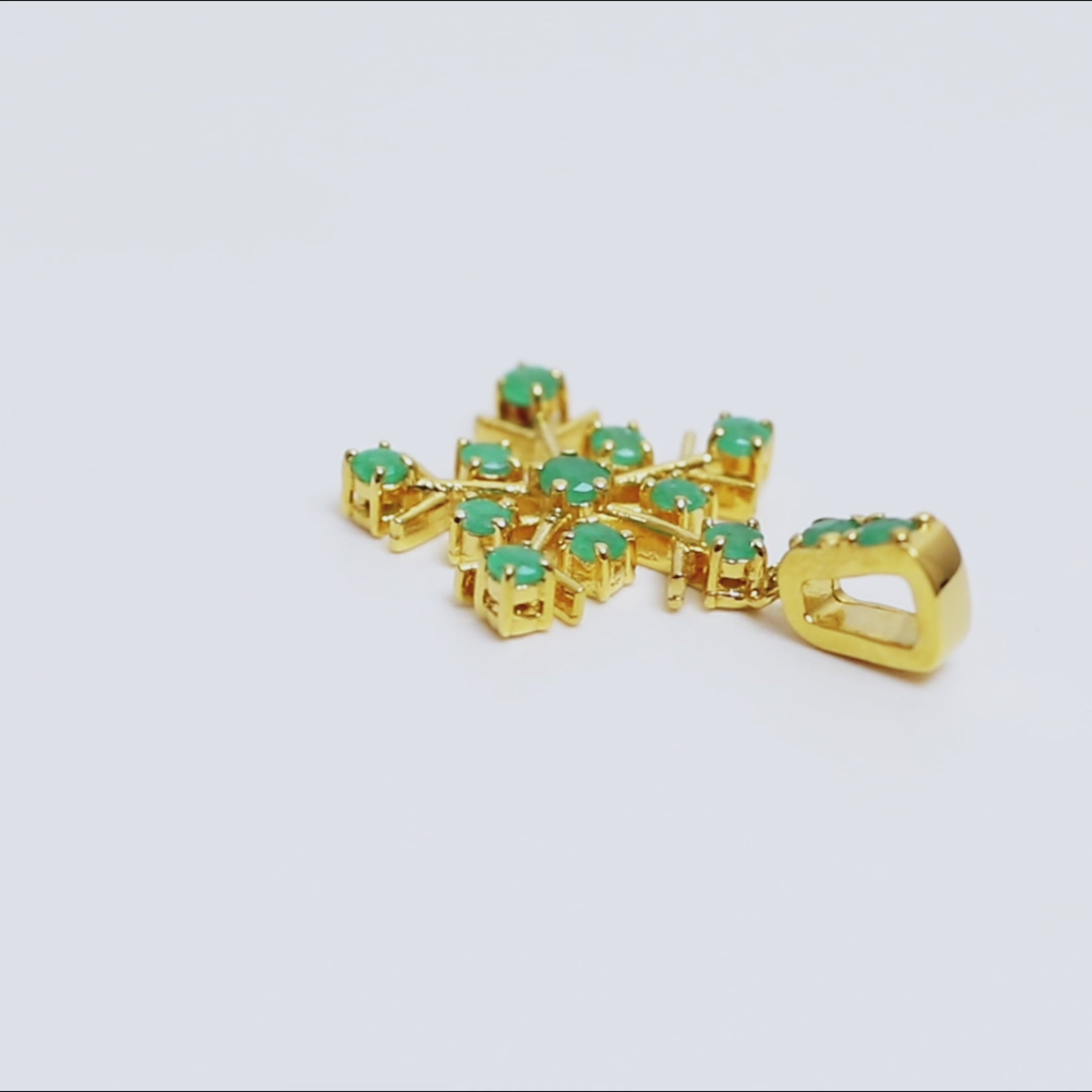 Emerald Snowflake Pendant Necklace Charm in 18K Gold